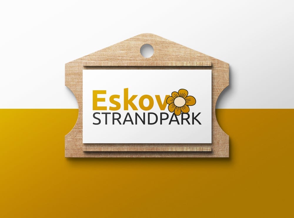 Mockup af logo til Eskov Strandpark