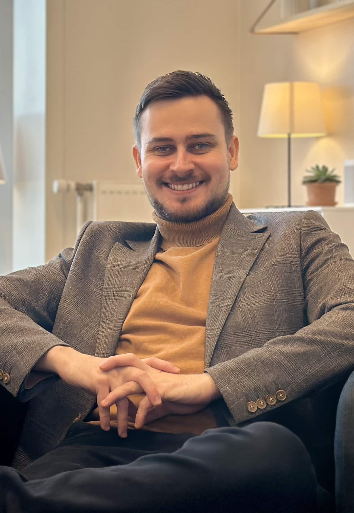 Kontakt Kristian fra Simsoft